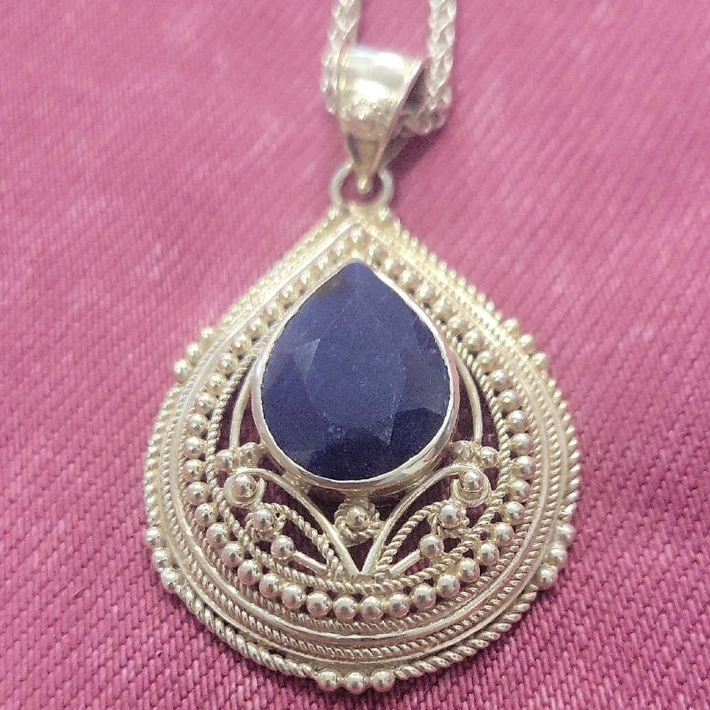 Blue Saphire Necklace .925 Silver